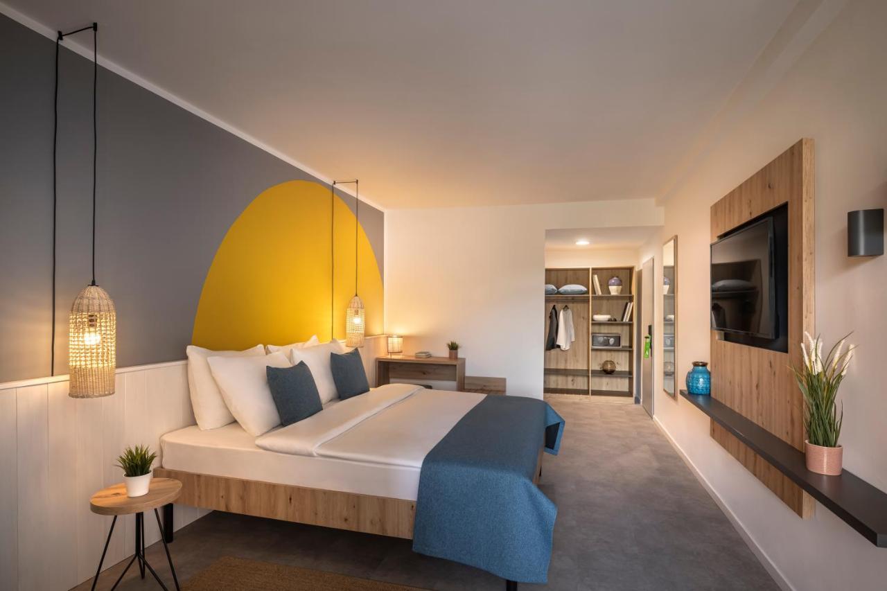 Sunny Baska Hotel By Valamar, Ex Corinthia Екстер'єр фото